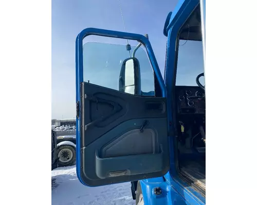 INTERNATIONAL 9200I Door Assembly, Front