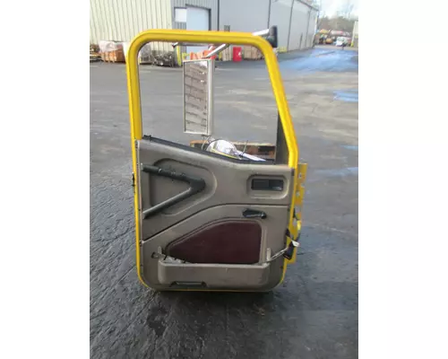 INTERNATIONAL 9200I Door Assembly, Front