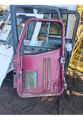 INTERNATIONAL 9200I Door Assembly, Front