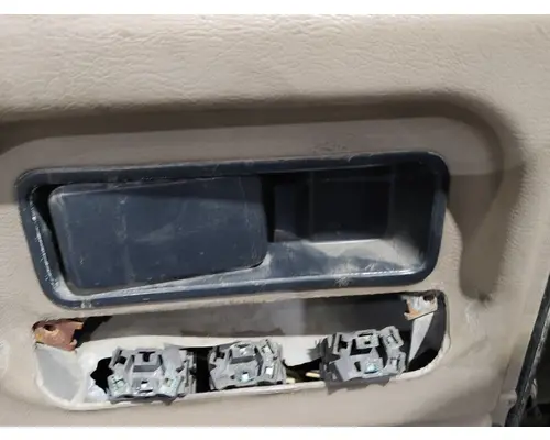 INTERNATIONAL 9200I Door Assembly, Front