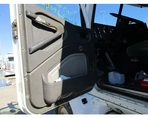 INTERNATIONAL 9200I Door Assembly, Front