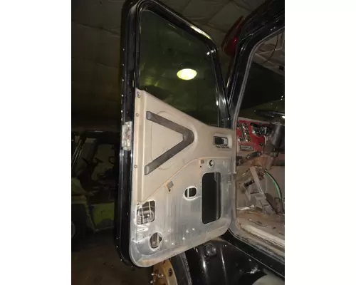 INTERNATIONAL 9200I Door Assembly, Front