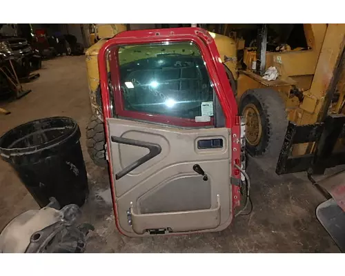 INTERNATIONAL 9200I Door Assembly, Front