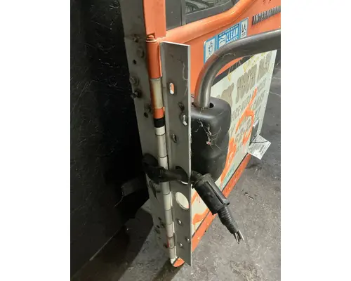 INTERNATIONAL 9200I Door Assembly, Front