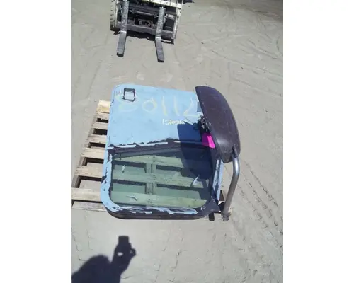 INTERNATIONAL 9200I Door Assembly, Front