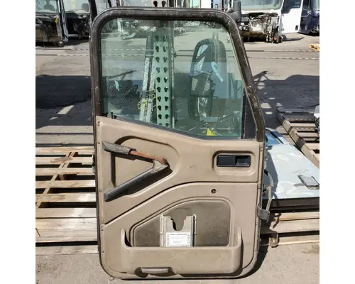 INTERNATIONAL 9200I Door Assembly, Front