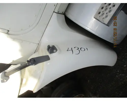 INTERNATIONAL 9200I FENDER EXTENSION
