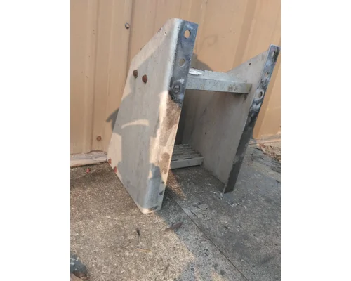 INTERNATIONAL 9200I FRAME STEP