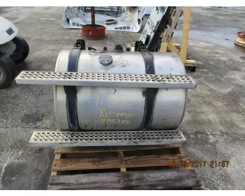 INTERNATIONAL 9200I FUEL TANK