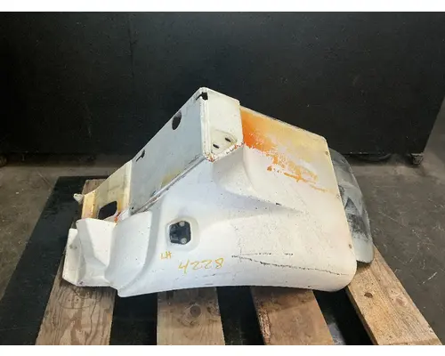 INTERNATIONAL 9200I Fender Extension