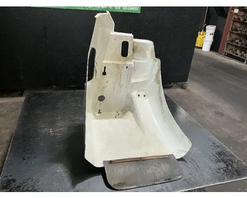 INTERNATIONAL 9200I Fender Extension