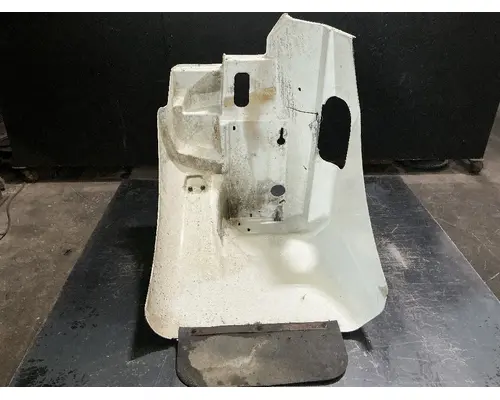 INTERNATIONAL 9200I Fender Extension