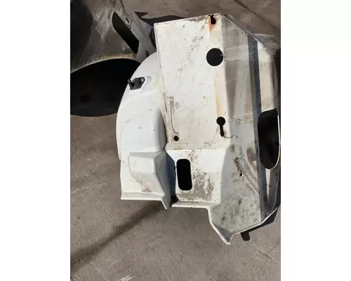 INTERNATIONAL 9200I Fender