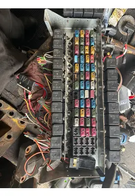INTERNATIONAL 9200I Fuse Box