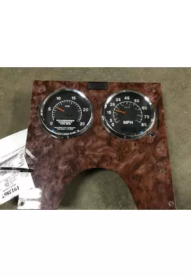 INTERNATIONAL 9200I GAUGE CLUSTER