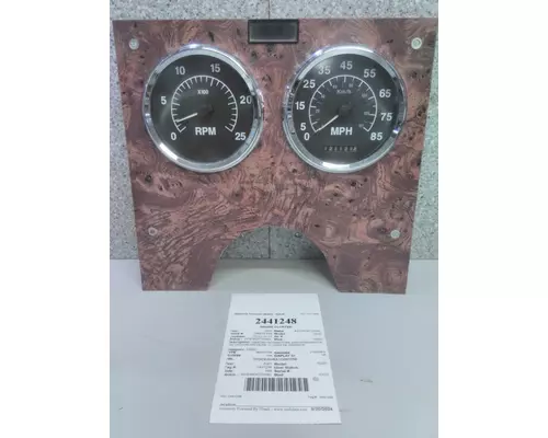 INTERNATIONAL 9200I GAUGE CLUSTER