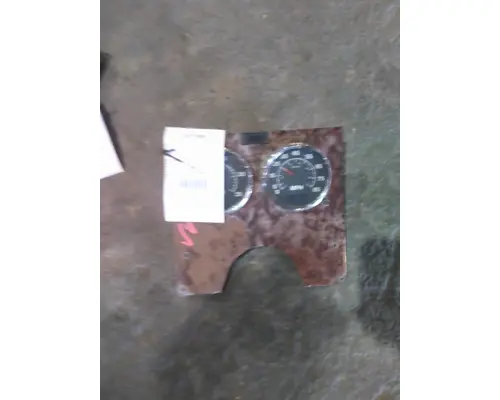 INTERNATIONAL 9200I GAUGE CLUSTER