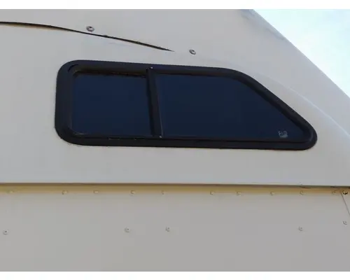 INTERNATIONAL 9200I GLASS, SLEEPER