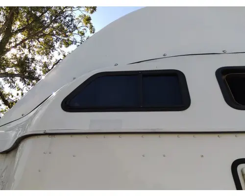 INTERNATIONAL 9200I GLASS, SLEEPER