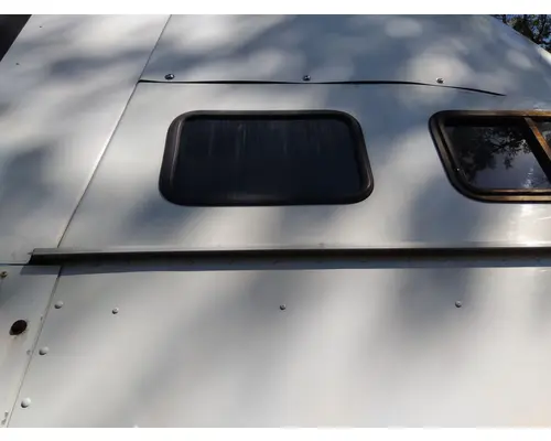 INTERNATIONAL 9200I GLASS, SLEEPER