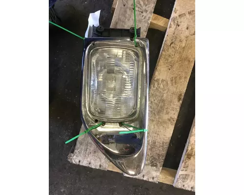 INTERNATIONAL 9200I HEADLAMP ASSEMBLY