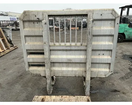 INTERNATIONAL 9200I Headache Rack