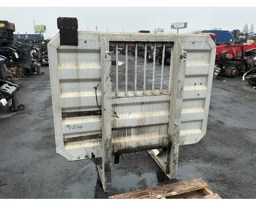 INTERNATIONAL 9200I Headache Rack