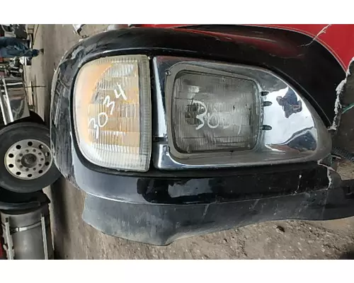 INTERNATIONAL 9200I Headlamp Assembly