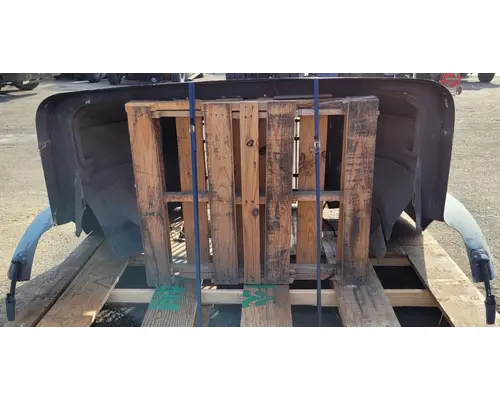 INTERNATIONAL 9200I Hood