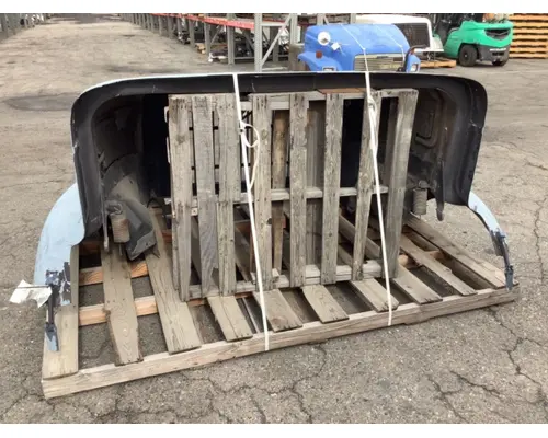 INTERNATIONAL 9200I Hood