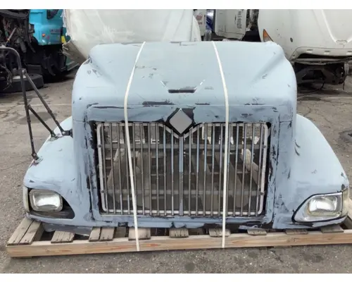 INTERNATIONAL 9200I Hood