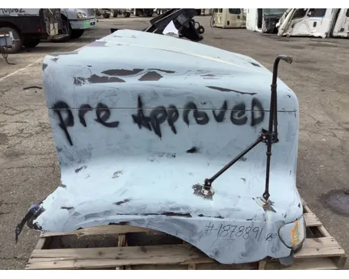 INTERNATIONAL 9200I Hood