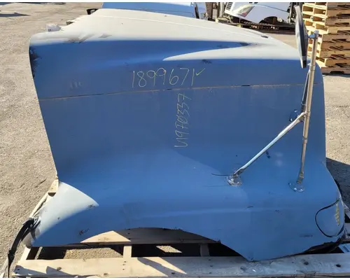 INTERNATIONAL 9200I Hood