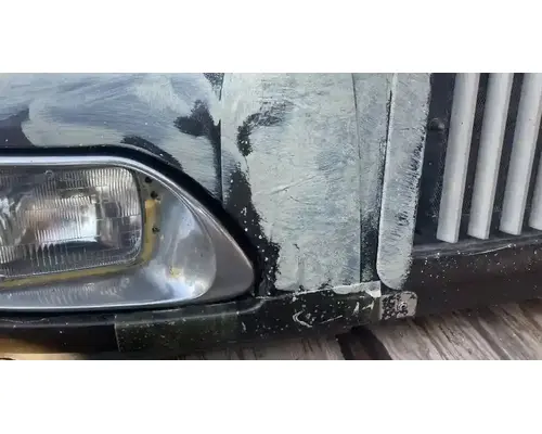 INTERNATIONAL 9200I Hood