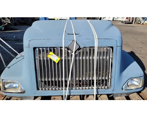 INTERNATIONAL 9200I Hood