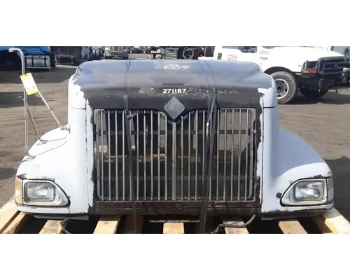 INTERNATIONAL 9200I Hood
