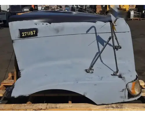 INTERNATIONAL 9200I Hood