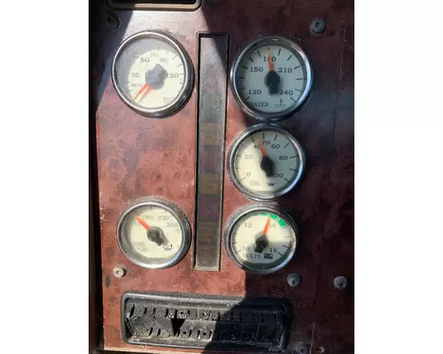 INTERNATIONAL 9200I Instrument Cluster