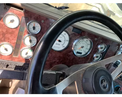 INTERNATIONAL 9200I Instrument Cluster