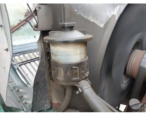 INTERNATIONAL 9200I POWER STEERING RESERVOIR