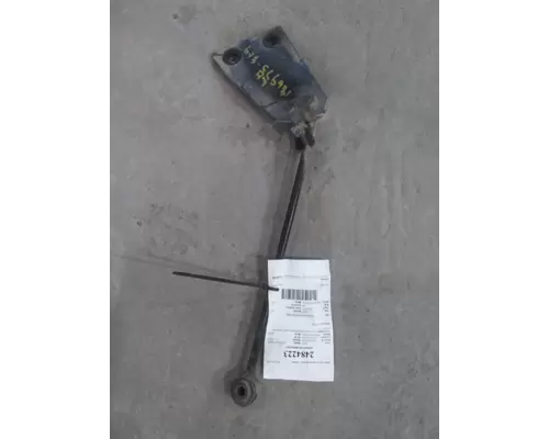 INTERNATIONAL 9200I RADIATOR BRACKET