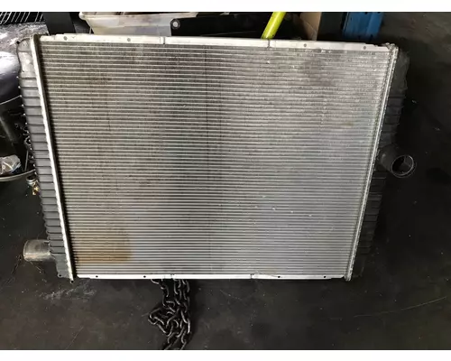 INTERNATIONAL 9200I Radiator