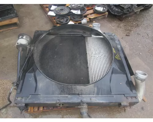 INTERNATIONAL 9200I Radiators