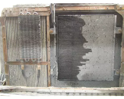 INTERNATIONAL 9200I Radiators