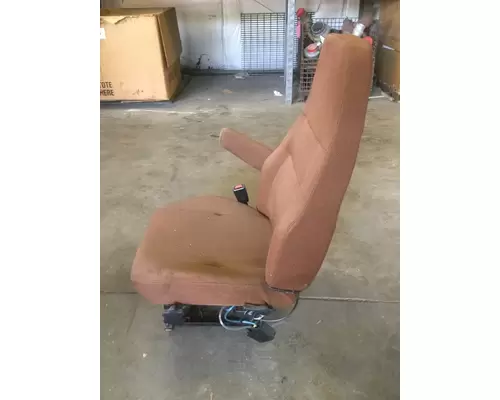 INTERNATIONAL 9200I SEAT, FRONT