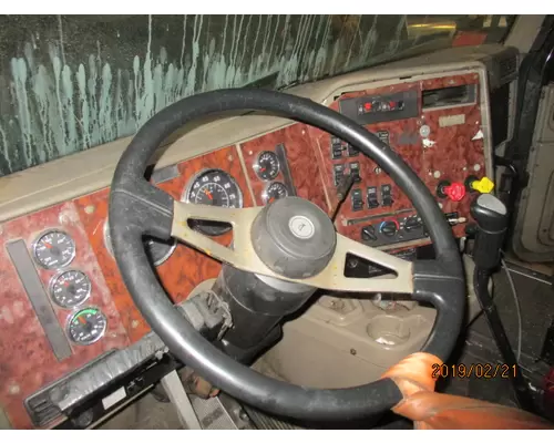 INTERNATIONAL 9200I STEERING COLUMN