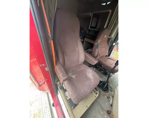 INTERNATIONAL 9200I Seat, Front