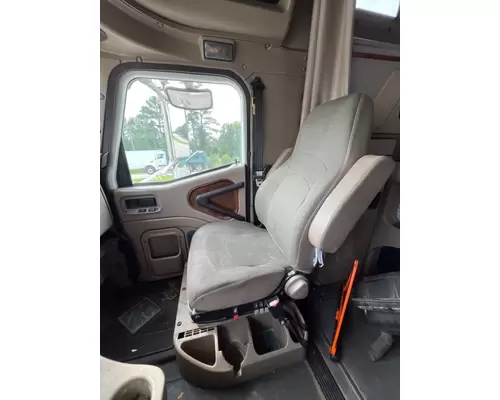 INTERNATIONAL 9200I Seat, Front