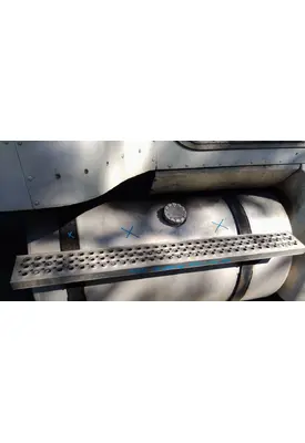 INTERNATIONAL 9200I TANK STEP