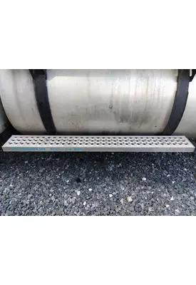 INTERNATIONAL 9200I TANK STEP